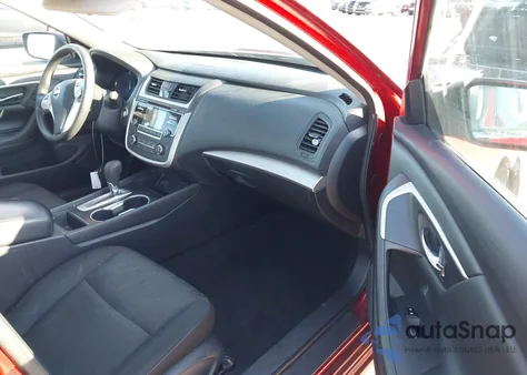 2018 Nissan Altima 2.5 S z USA, uszkodzony, nr VIN 1N4AL3AP8JC289708